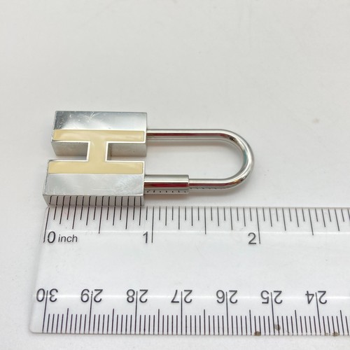 HERMES Cadena Padlock H Logo White Silver Lock Bag Charm 28.0g - Picture 16 of 16