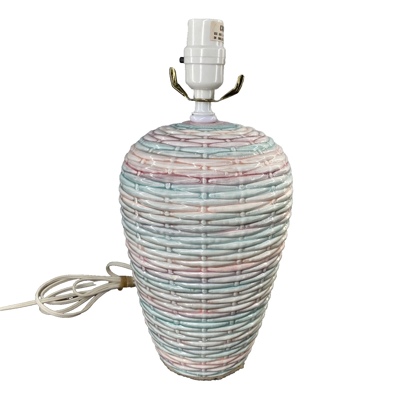 Lámparas de casa de mimbre