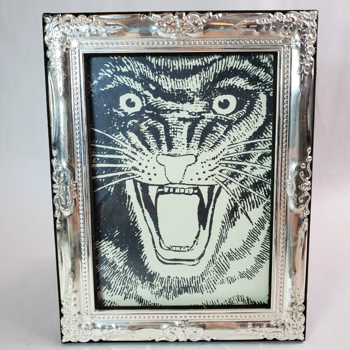 gucci angry tiger wallpaper