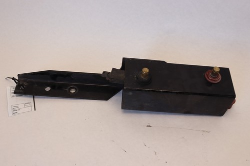 2013-2020 KENWORTH T680 PACCAR MX-13 BRACKET-JUMP START TERMINAL P11-6181 OEM