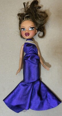 MGA BRATZ 2008 Fashion Show Evening Wear YASMIN BRUNETTE Brats Doll Model C216