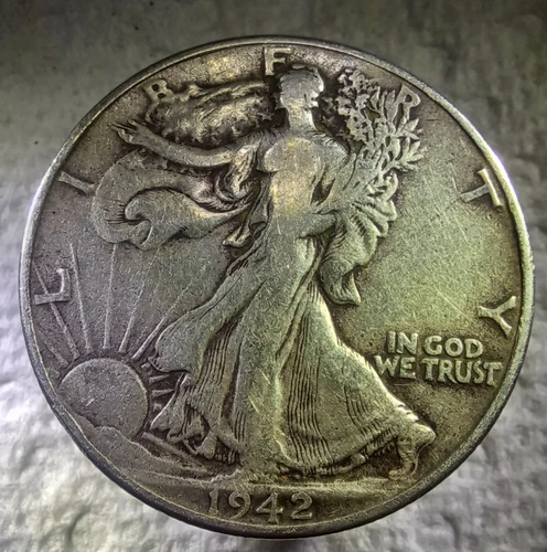 1942 P Liberty Walking Silver Half Dollar in Fine Condition. -#0007