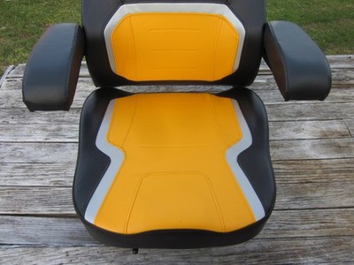 CUB CADET ZERO TURN LAWN MOWER SEAT W/ ARM RESTS ZT ZTS ZTX ULTIMA