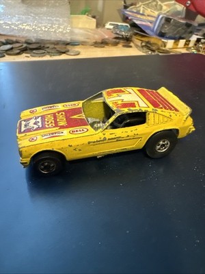 HOT WHEELS CUSTOM  MATTEL 1969 SHOW HOSS MUSTANG Blackwall