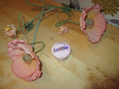 Lottie London Ready Set! Go Setting Powder Fixing Puder Brightening Pink 5g NEU