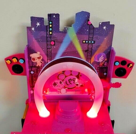 Littlest Pet Shop Pawza Hotel Figure Playset Light Music Zoe Spotsie House 2014 eBay