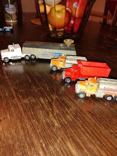 vintage 1981 Hotwheels Peter Built semi/trailer + lot of 3-1979 vehicles