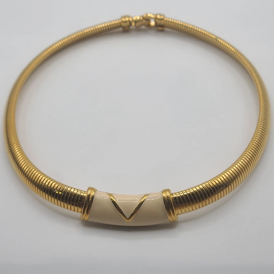 Vintage Monet Necklace Omega Creme Enamel 16" - Image 3 of 4