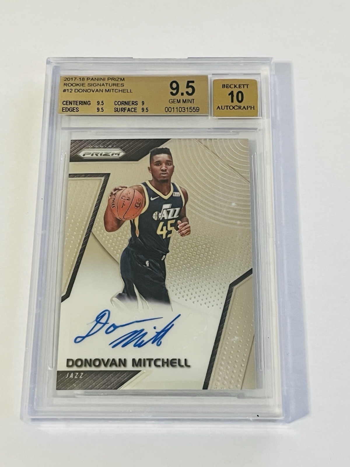 2017 Donovan Mitchell Prizm Rookie Signatures Auto BGS 10/9.5! Jazz Cavs
