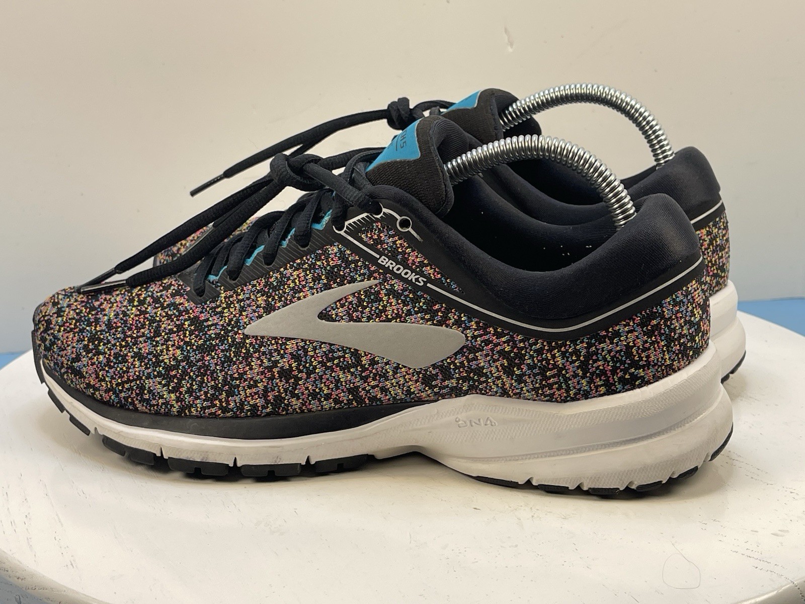 BROOKS LAUNCH 5 Cosmic Rainbow Speck Running Trail/road Shoes Womens Size 9 Nice image 6