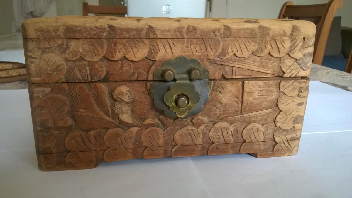 Coffret à Bijoux Vintage En Bois De Rose Avec Applications De Jade - Chine/Indochine