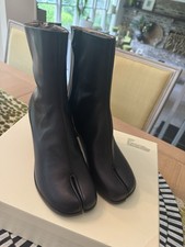 NEW NIB Tabi Boots Black Ankle Split Toe Chunky Heel Sz 40 US Women 9.5 Men 7.5