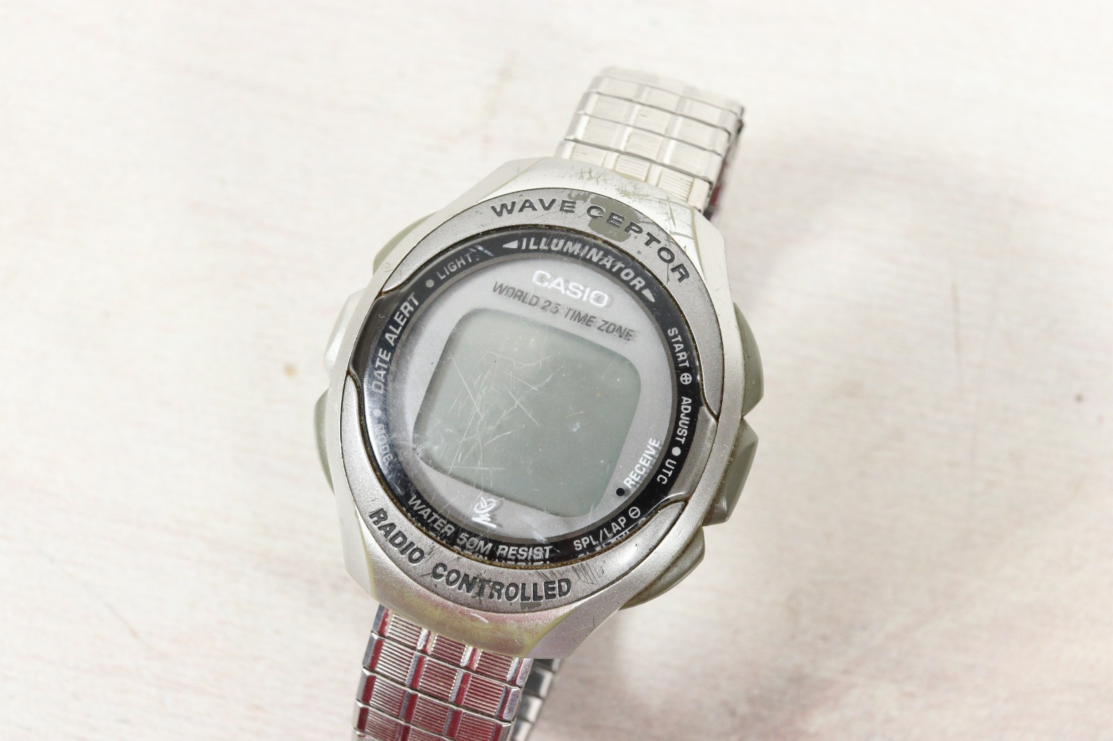 radio controlled digital watch