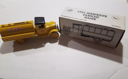 12559 COIN BANK 1993 ERTL 1931 HAWKEYE TANKER SHELL NIB - Picture 2 of 6