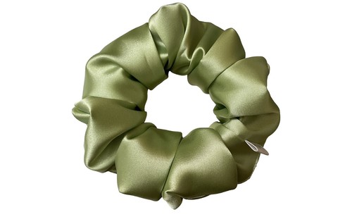 Gucci Elegant Green and Brown Hair Scrunchie with Shiny Rhinestones Gucci GG Canvas crystal-embellished scrunchie Gucci main image 4