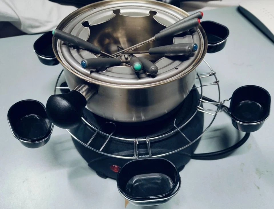 Set Fonduta Princess - Completo e Perfettamente Funzionante, Ottimo per Cene - Immagine 2 di 4