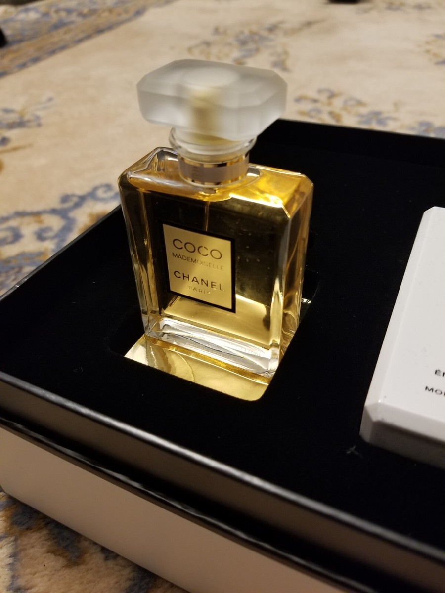 Chanel Coco Mademoiselle Coffret Signature Box Parfum 1.7oz Chanel Coco Mademoiselle Coffret Signature Box Parfum 1.7oz