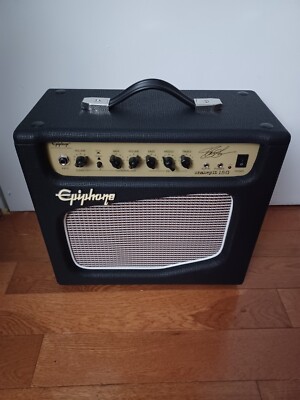 Epiphone Snakepit 15G Guitar Combo Amplifier Black And Gold See Details