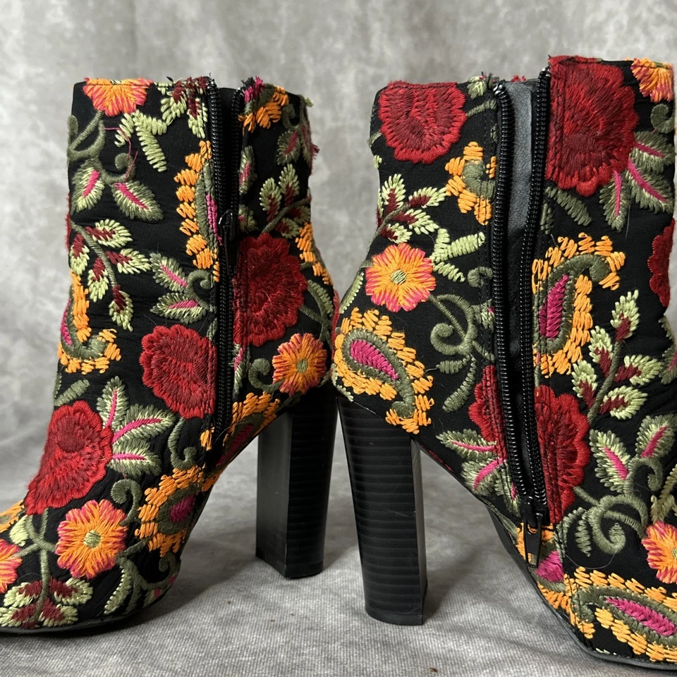 Bota Wild Diva Floral Y2K Bordada Salón Botín Talla 6.5 Foto 4 de 4