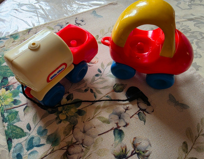 Vintage Little Tikes Toddler Tots Chunky Gas Truck & Car