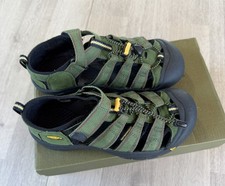 Keen Newport H2 Green Toe Cap Sandals Hiking Water Shoes Youth Size 4
