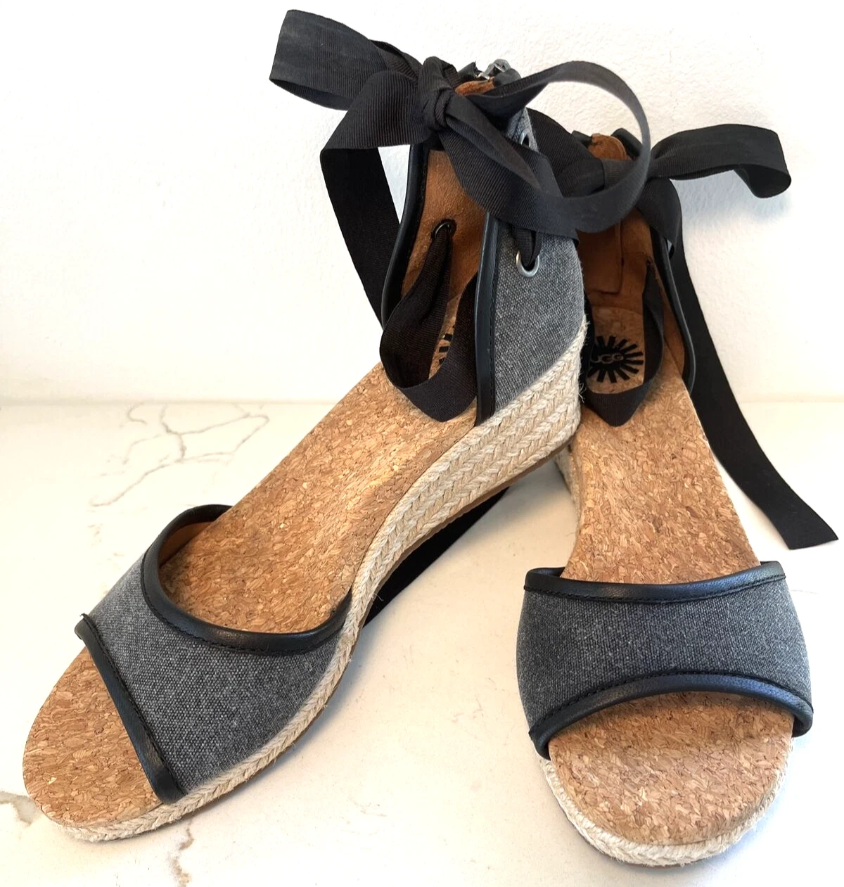 Ugg Amell sandalo sughero zeppa espadrillas tela pelle bordo cravatte zip donna 6 5