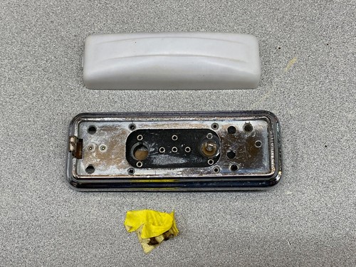 Jaguar XKE E-type Series 1 Series 2 S1 S2 dome light & lens C18347. SA222 - Picture 3 of 8