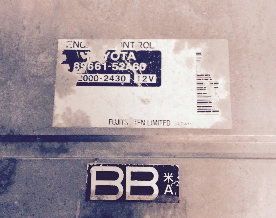 Scion XA 2005-2006 ECU 89661-52A60 Foto 2 de 4