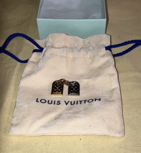 Authentic LOUIS VUITTON Monogram LV Initials miniature name tag Charm. - Picture 5 of 15