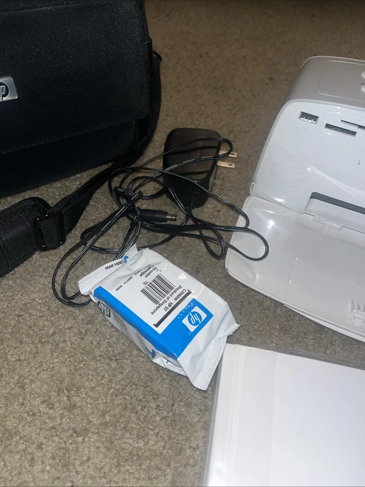 HP Photosmart 325 Compact Photo Printer - Image 3 of 4