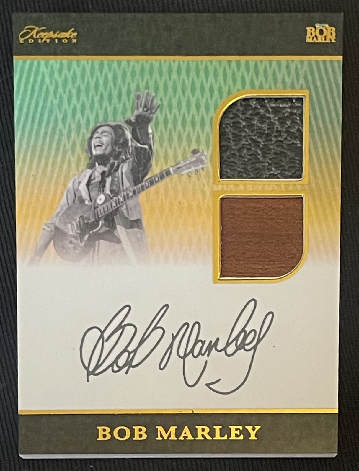 Bob Marley 2025 Keepsake 24/50 Dual Relic Patch Guitar Piano #31 Case Hit