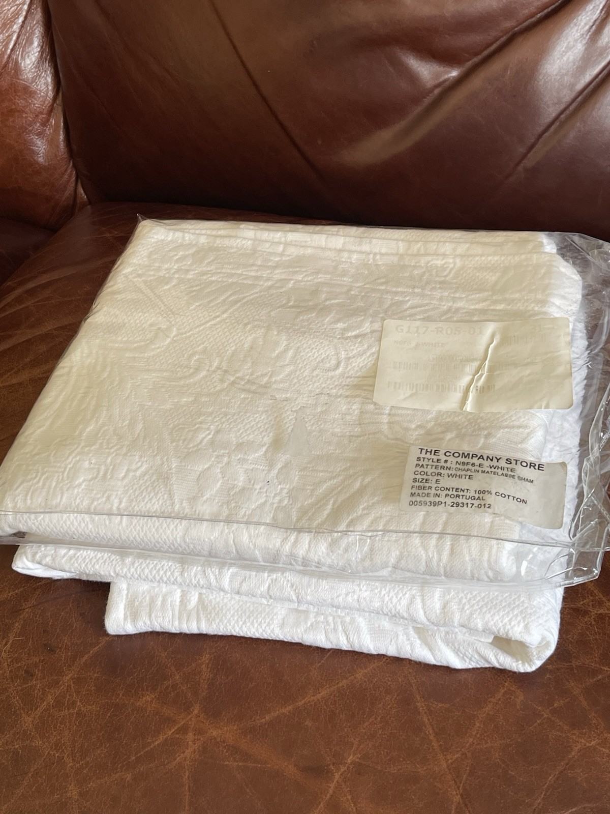 THE COMPANY STORE Chaplin Matelasse Sham 100% Cotton Embossed Sz E (27x27) Set 2