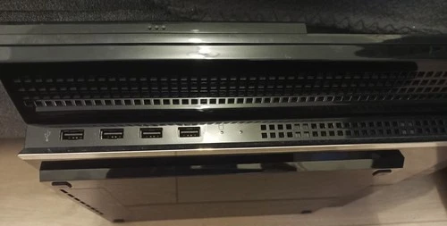 Sony PlayStation 3  Abwärtskompatibel 60GB Spielekonsole - Schwarz (CECHC04) - Bild 2 von 10