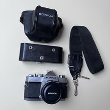 VINTAGE KONICA AUTOREFLEX 35mm SLR CAMERA HEXANON 52mm f/1.8 LENS CASE UNTESTED