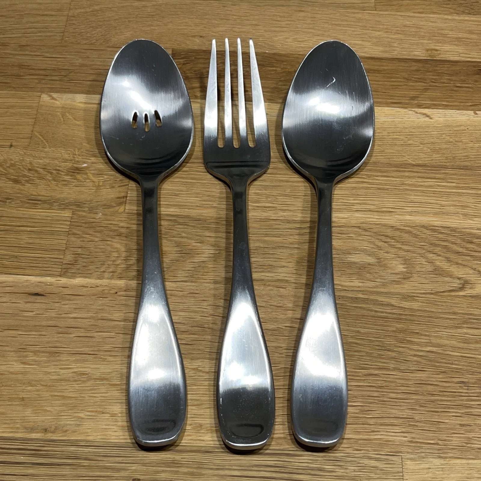 Oneida Stainless 3pc Satin Voss 9” Serving Set - Slotted Spoon, Spoon & Fork