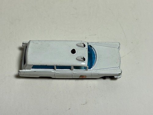Matchbox S&S Cadillac Ambulance #54 nice condition - Picture 3 of 9