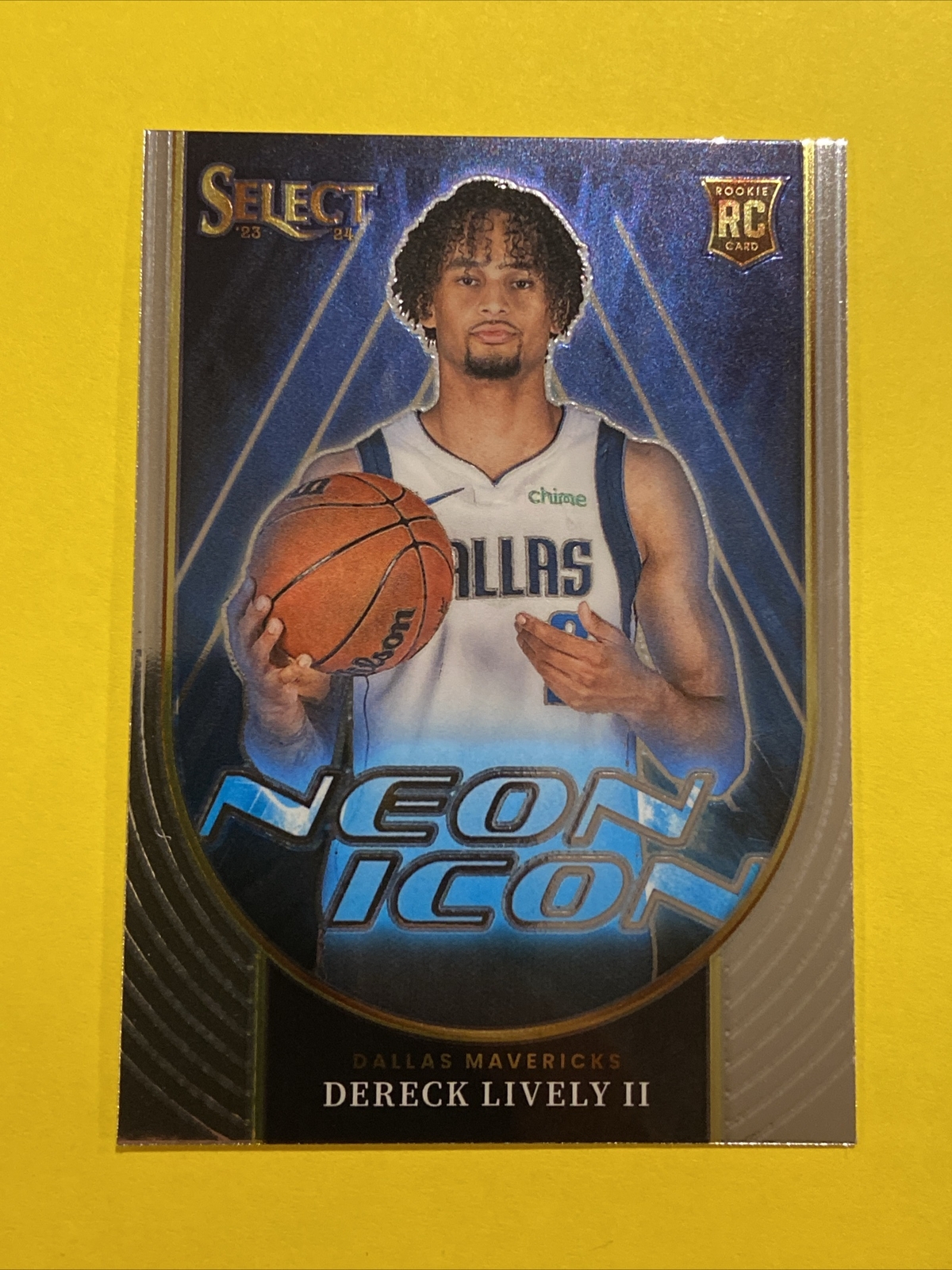 Dereck Lively II 2023-24 Panini Select #16 RC Neon Icon Dallas Mavericks