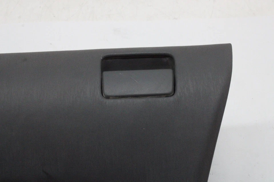 Toyota Prius V 2012 guantera 55440-47020 OEM 12 13 14 15 16 17 Foto 2 de 4