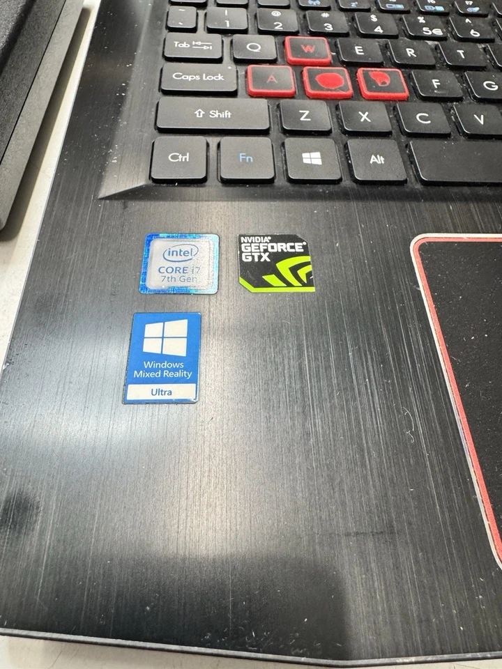 Acer Predator Helios 300 G3-571 i7-7700HQ 2.8GHz 16GB RAM 256GB SSD 1TB GTX 1060 - Image 3 of 4