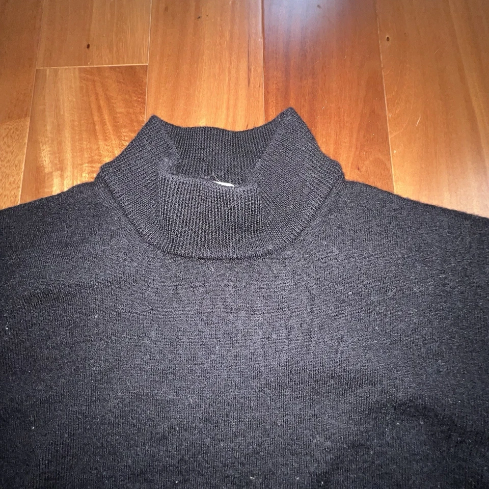 Suéter infantil Bloomingdales SUTTON STUDIO preto gola alta 100% lã Murano m - Imagem 4 de 4