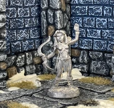 Classic FEMALE BARBARIAN metal figure AD&D 1980s Ral Partha Pathfinder OOP BG25