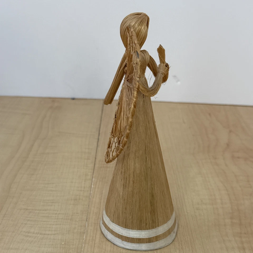 Vintage Straw Corn Husk Angel Figurine 8" Tall Golden Wheat Christmas Decor - Image 4 of 4