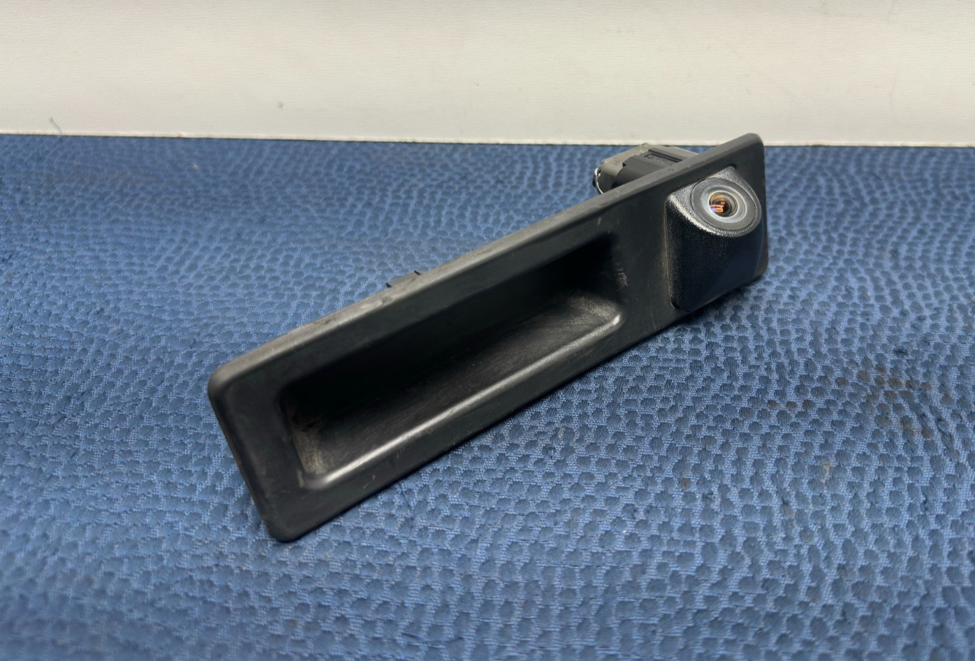 17–21 BMW F30 F31 F32 X5 X6 M2 M3 M4 Trunk Tailgate Release Handle w/ Camera OEM