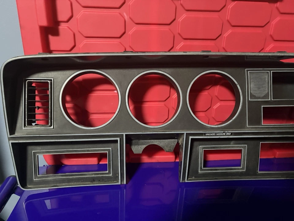 Dodge D150 1989 tablero velocímetro cuadro de instrumentos bisel moldura Foto 4 de 4