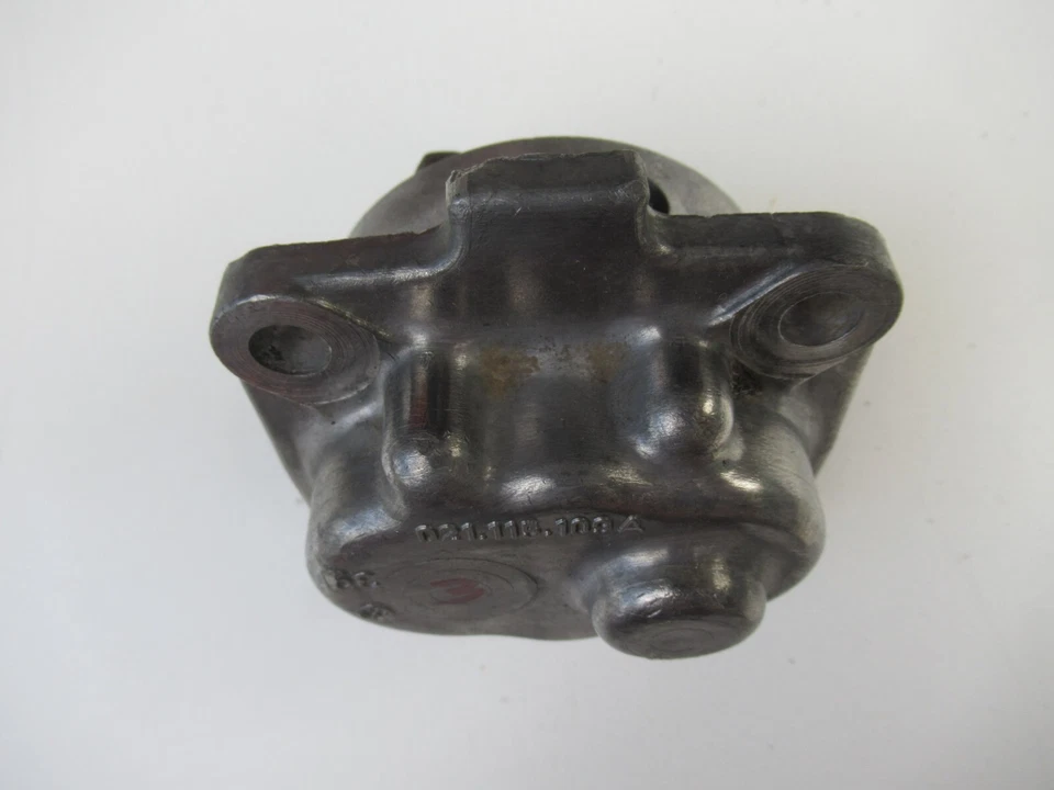 Porsche 914 Oil Pump Assembly No Gears Foto 2 de 4