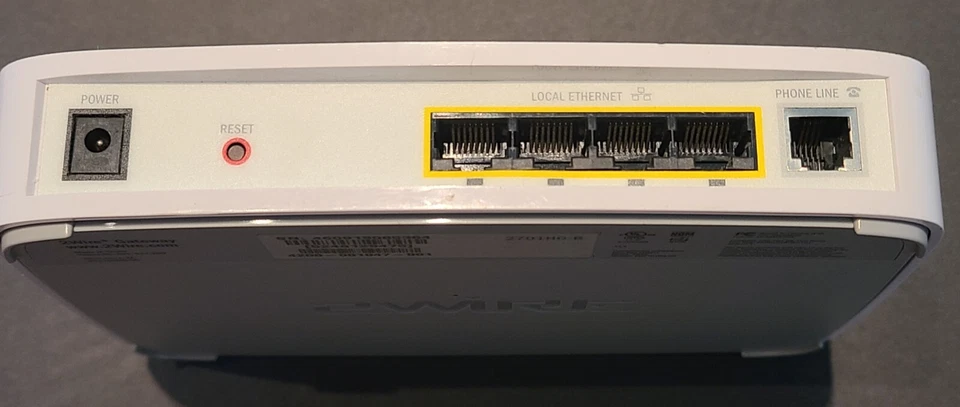 2WIRE- Gateway Router- #2701HG-B- White- No cables included - Image 4 of 4