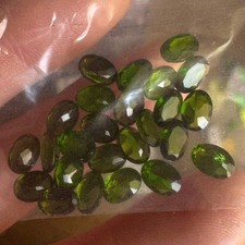 20.00 carats of Genuine Chrome Diopside gemstones NICE