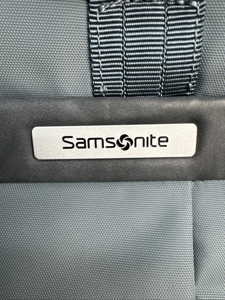 New Samsonite Elevation Plus Soft side Expandable Duffle - Slate Gray - Image 2 of 4