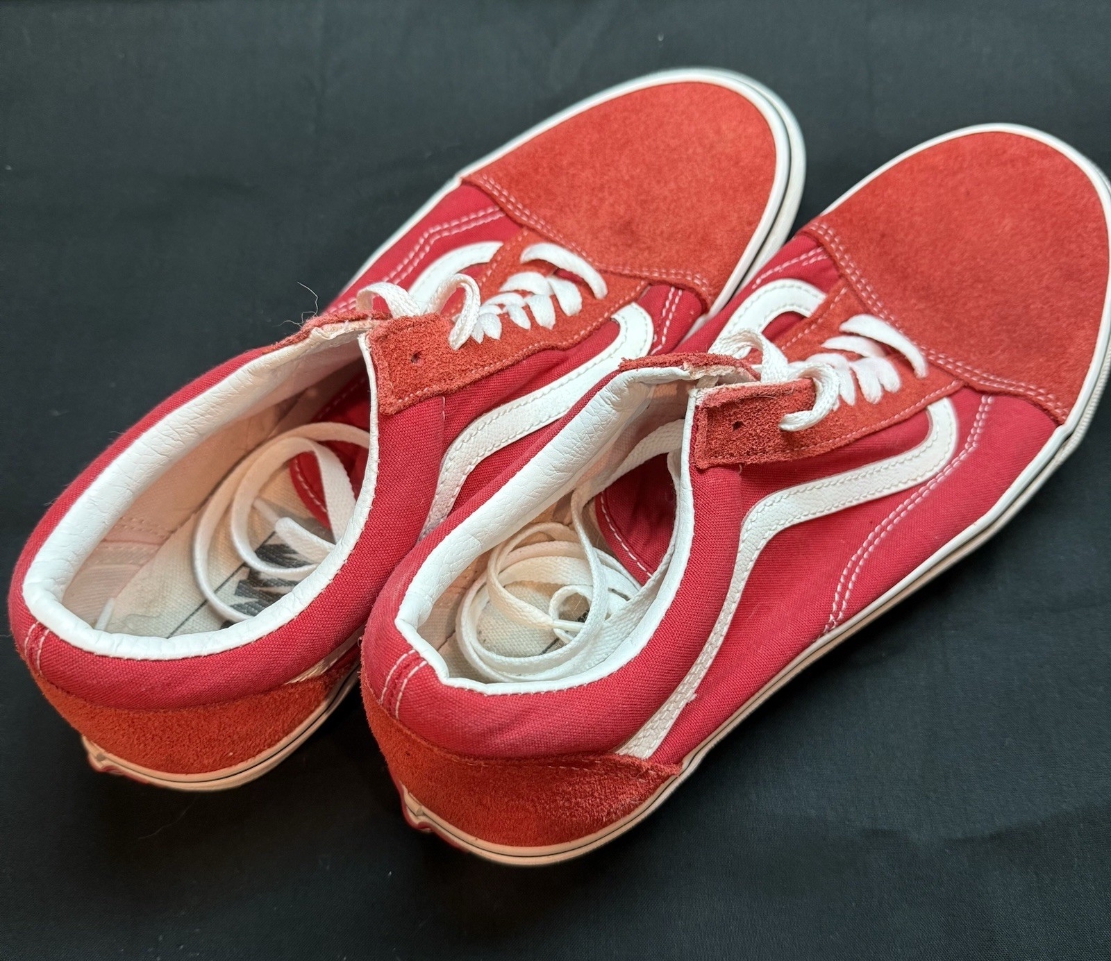 Size 11 Men’s Or Size 12.5 Women’s Vans Old Skool Red Partial Suede Lace USED