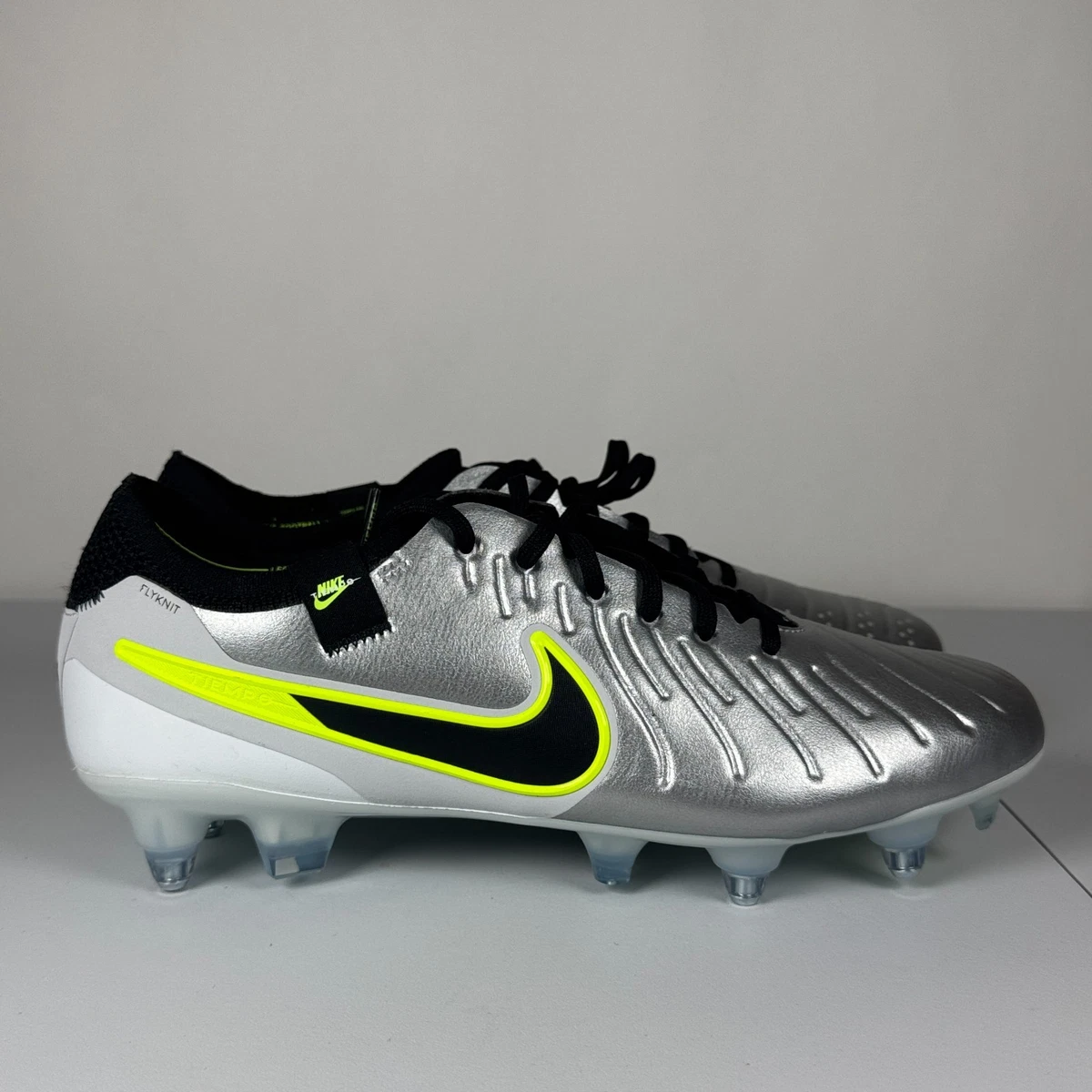 Preços baixos em Nike Tiempo Legend 9 Elite SG Gray | eBay